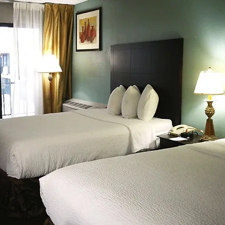 Hotel Wyndham Garden Detroit Metro Airport à Romulus Extérieur photo